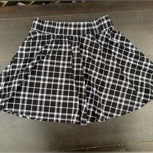 The Commons Black and White Plaid Skirt